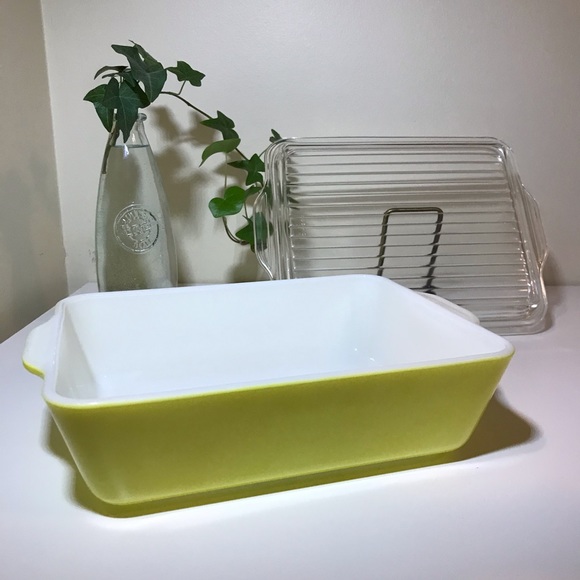 Yellow Pyrex Fridgie - Picture 1 of 7